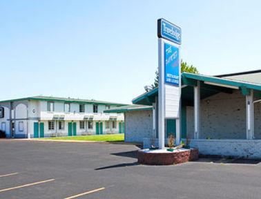 Traveler Inn Стърлинг Екстериор снимка